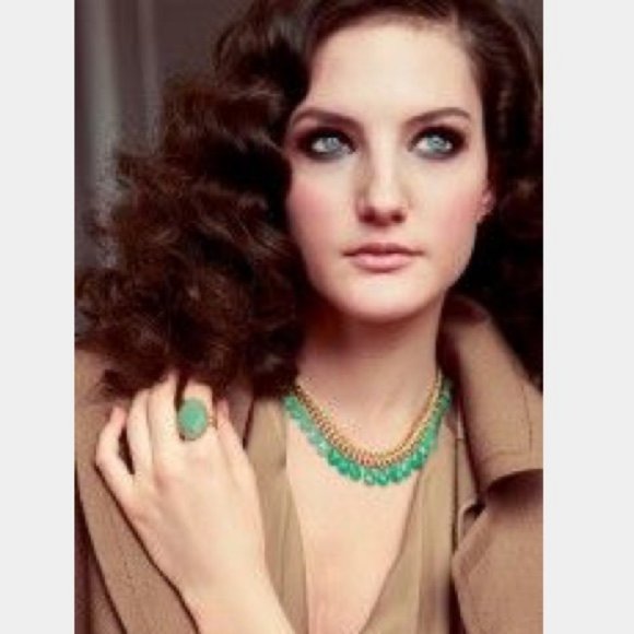 Contessa Jade Light Green turquoise Beaded Gold statement necklace Stella & Dot - Picture 1 of 4